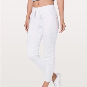 Lululemon Street to Studio Lined Pant Size 6